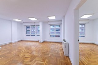 Oficina en venta en Ermitagaña - Mendebaldea en Pamplona
