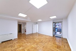 Oficina en venta en Ermitagaña - Mendebaldea en Pamplona