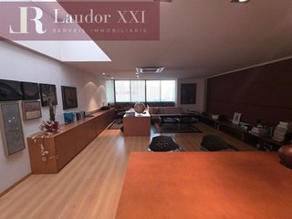 Oficina en alquiler en Gràcia en Sabadell
