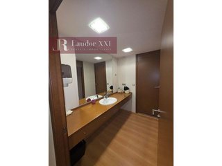 Oficina en alquiler en Gràcia en Sabadell