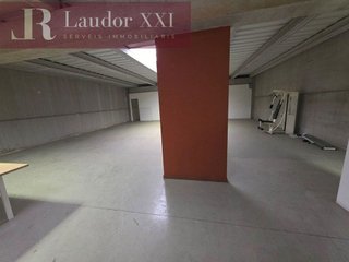 Oficina en alquiler en Gràcia en Sabadell