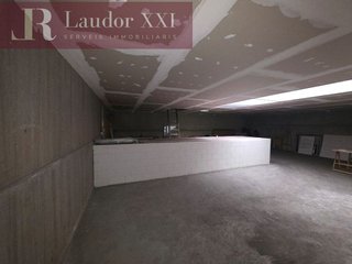 Oficina en alquiler en Gràcia en Sabadell