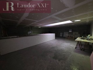 Oficina en alquiler en Gràcia en Sabadell