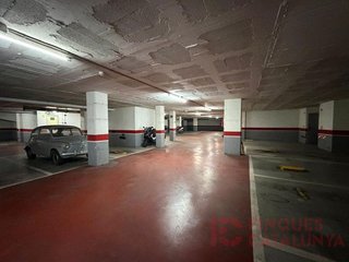 Garaje en venta en Eixample Nord – La Devesa en Girona