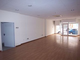 Local comercial en alquiler en Zona Avenida al Vedat en Torrent