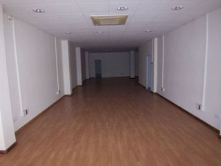 Local comercial en alquiler en Zona Avenida al Vedat en Torrent
