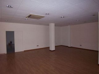 Local comercial en alquiler en Zona Avenida al Vedat en Torrent