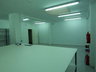Local comercial en alquiler en Zona Avenida al Vedat en Torrent