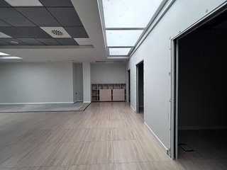 Local comercial en alquiler en Plaza España - Villa Pilar - Reyes Católicos - Vadillos en Burgos