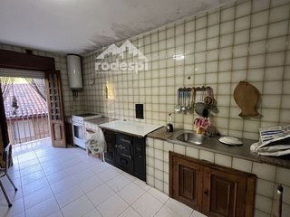 Casa adosada en venta en Ribadavia