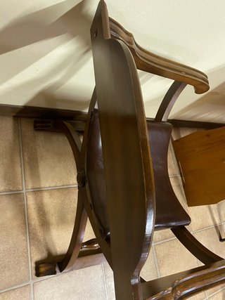 Sedia in legno stile classico