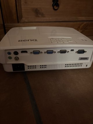 2 Proyectores BenQ HDMI (3300 Lms)
