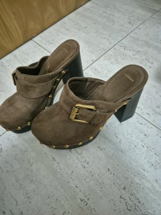 Zapatos Bershka tacón marrón