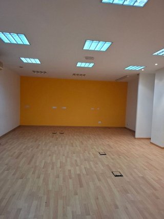 Local comercial en alquiler en Príncep de Viana - Clot -Xalets Humbert Torres en Lleida
