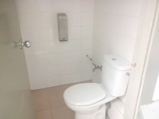 Local comercial en alquiler en Príncep de Viana - Clot -Xalets Humbert Torres en Lleida