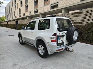 Mitsubishi Montero 2003