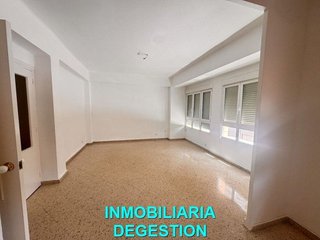 Piso en alquiler en Linarejos en Linares