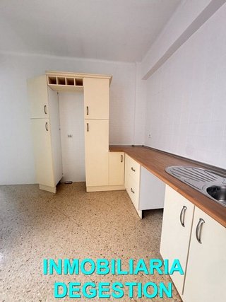 Piso en alquiler en Linarejos en Linares