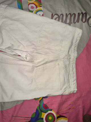 Vaqueros cortos blancos