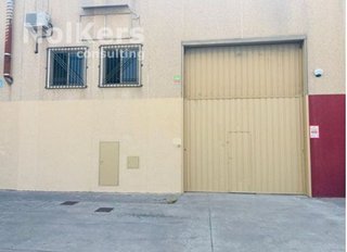 Nave industrial en alquiler en Palau-solità i Plegamans