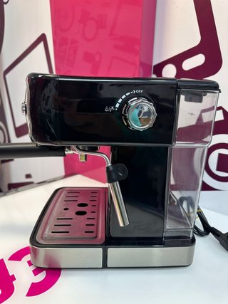 Cafetera Espresso Ufesa Brescia Ce7244 1.5 L