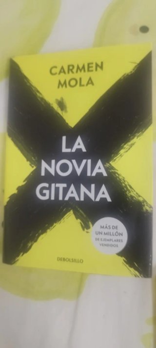 El Asesino de Invierno y otros dos libros más