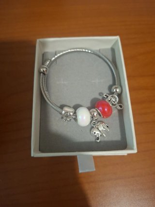Pulsera con dijes de elefante y perla