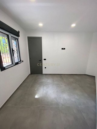 Piso en venta en Cerrillo de Maracena - Periodistas en Granada
