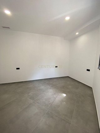 Piso en venta en Cerrillo de Maracena - Periodistas en Granada