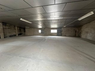 Nave industrial en venta en El Valle en Lucena