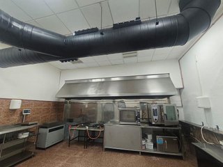 Local comercial en alquiler en Petrer
