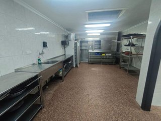 Local comercial en alquiler en Petrer