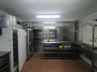 Local comercial en alquiler en Petrer