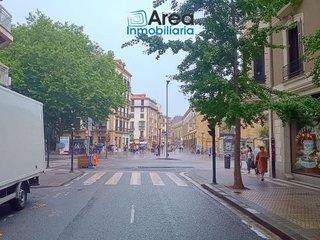 Local comercial en alquiler en Centro en San Sebastián-Donostia