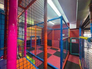 Local comercial en alquiler en Canillas en Madrid