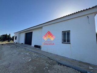 Nave industrial en alquiler en Partidas norte en Ronda