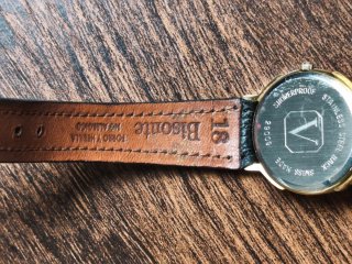 Título del anuncio:Reloj Vintage Viceroy Quartz
