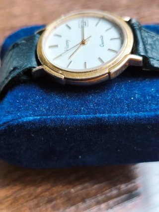 Título del anuncio:Reloj Vintage Viceroy Quartz