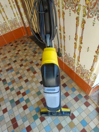 Karcher FC5 Aspirador y Friegasuelos