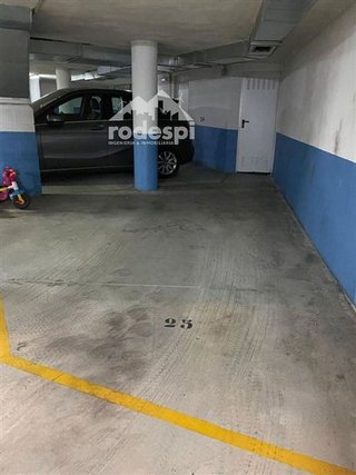Garaje en venta en Universidad en Ourense