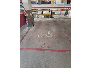 Garaje en alquiler en Eixample Nord – La Devesa en Girona