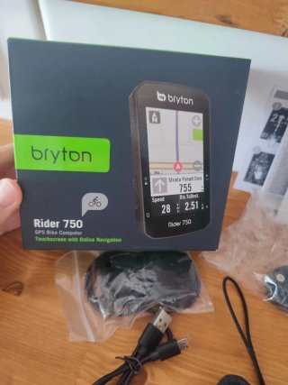 GPS Bryton Rider 750 E
