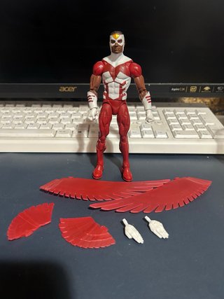 Marvel Legends Falcon (Sam Wilson) Completo