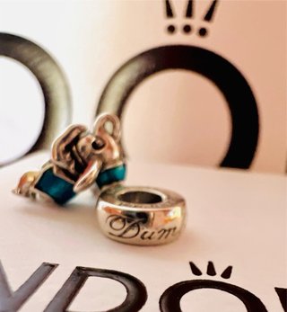 Pandora Charm Dumbo Disney Parks Plata