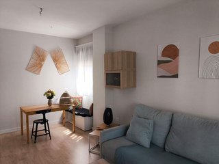 Piso en alquiler en Colores - Entreparques en Sevilla