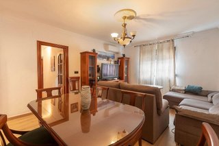 Chalet en venta en Iznalloz