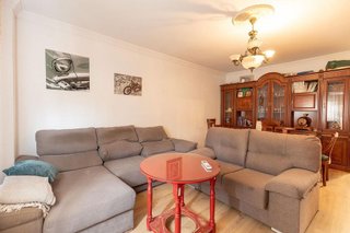 Chalet en venta en Iznalloz