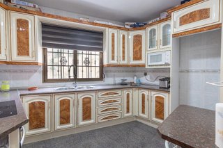 Chalet en venta en Iznalloz