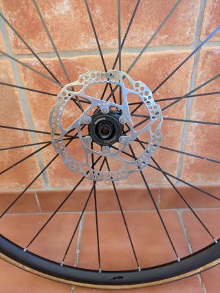 Rueda Delantera Mavic Aksium disco