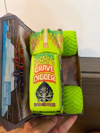 Monster Jam - Grave Digger 1:24 - Novo, Selado